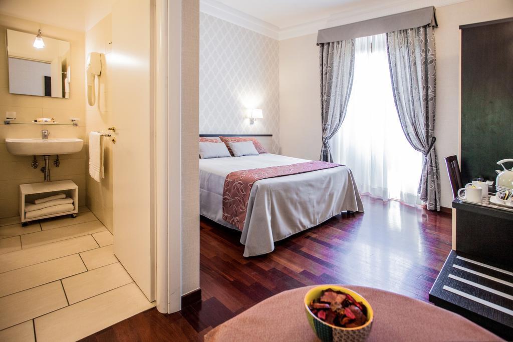 Hotel Domus Palatina Rzym Zewnętrze zdjęcie